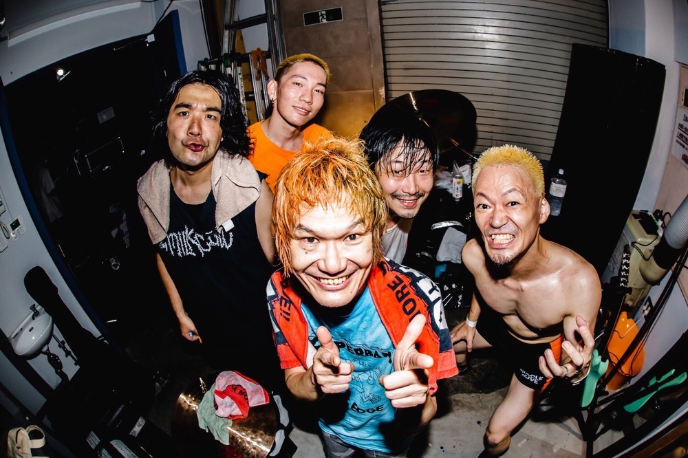 NEWS】RAZORS EDGE、 11 年ぶりの超速オリジナルアルバム『SUPER RED